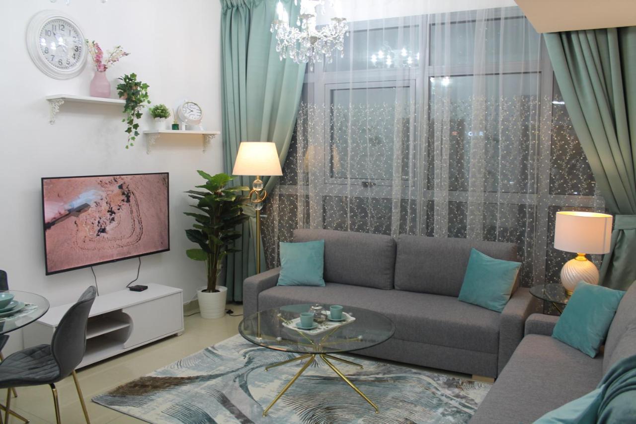 Newly Furnished One Bedroom Apartment Next To Metro & Beach In Marina Residence Dubaj Exteriér fotografie