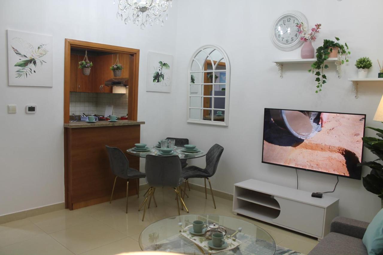 Newly Furnished One Bedroom Apartment Next To Metro & Beach In Marina Residence Dubaj Exteriér fotografie