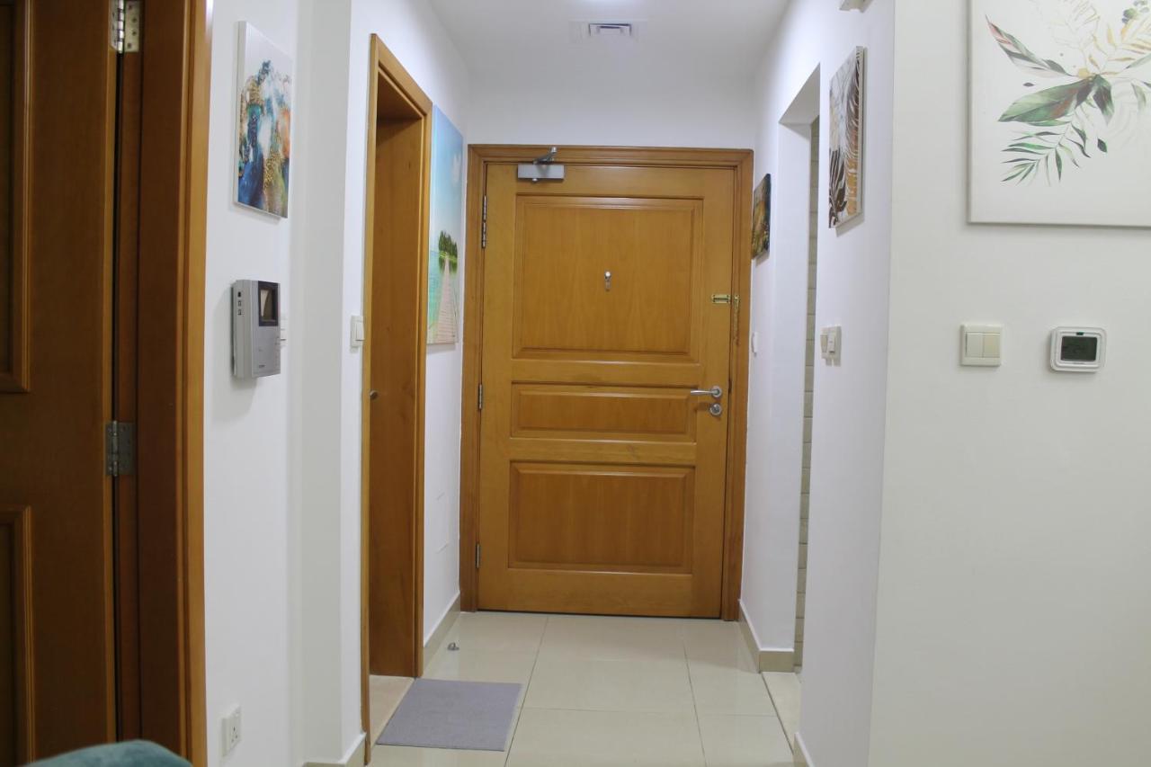 Newly Furnished One Bedroom Apartment Next To Metro & Beach In Marina Residence Dubaj Exteriér fotografie