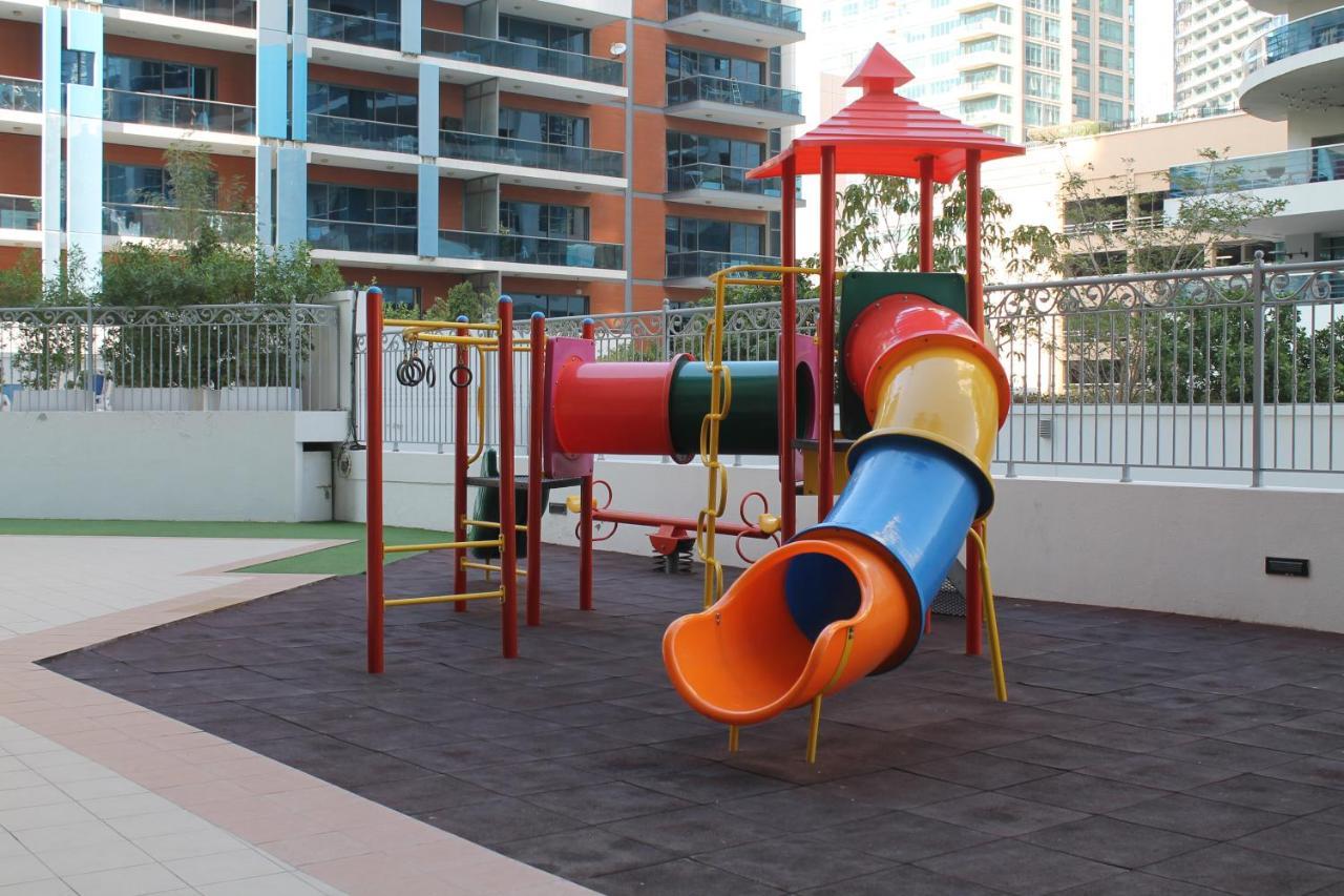 Newly Furnished One Bedroom Apartment Next To Metro & Beach In Marina Residence Dubaj Exteriér fotografie